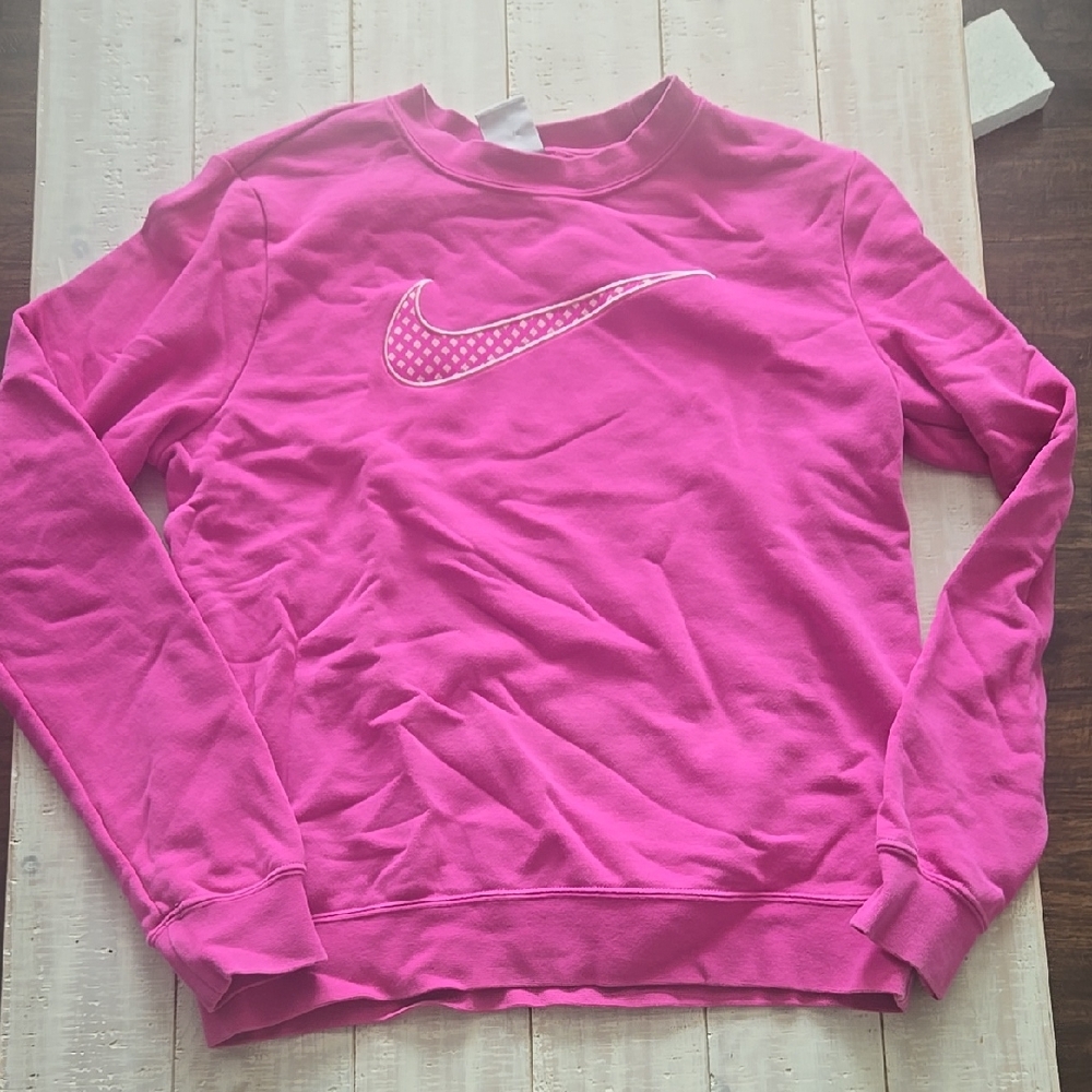 Nike Pink Crew Neck Sweater Vibrant Casual Comfort